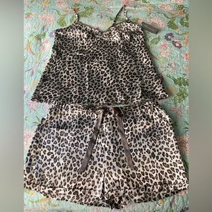 Chanteuse 2 pc Lingerie. Lrg. NWT